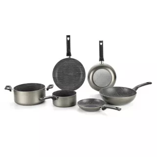 Low Casseroles and Low Dutch Ovens